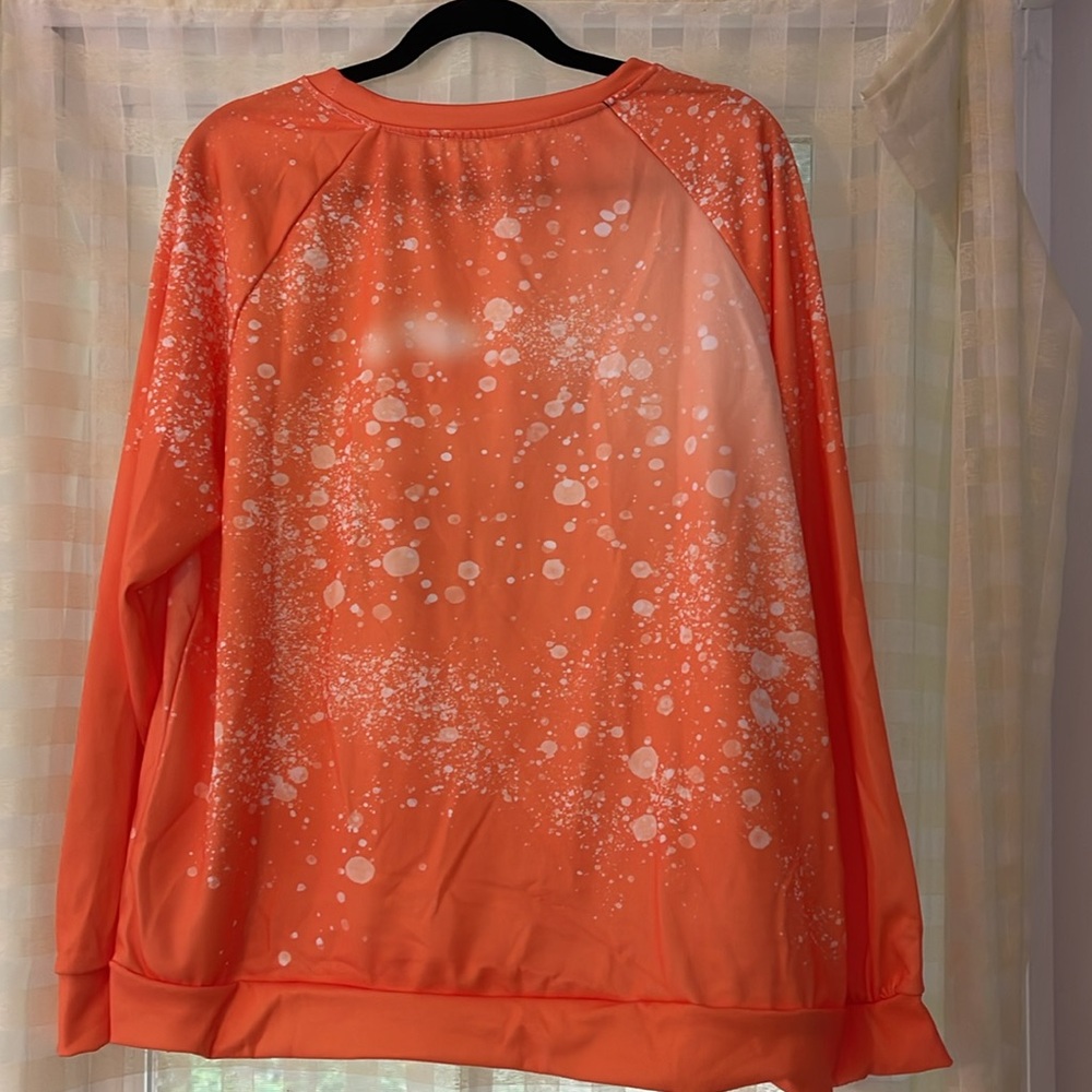 Disney Hocus Pocus Sweatshirt NWOT Amazon - Picture 3 of 6